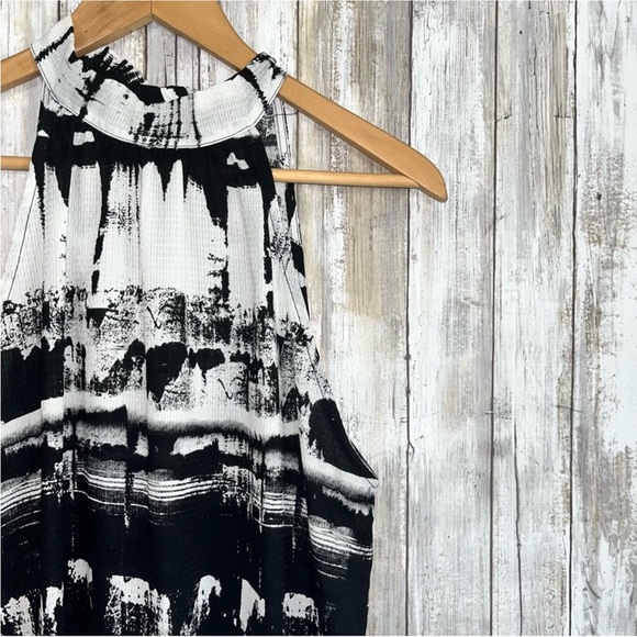 Tyche Black & White Printed High Neck Halter - Picture 2 of 5